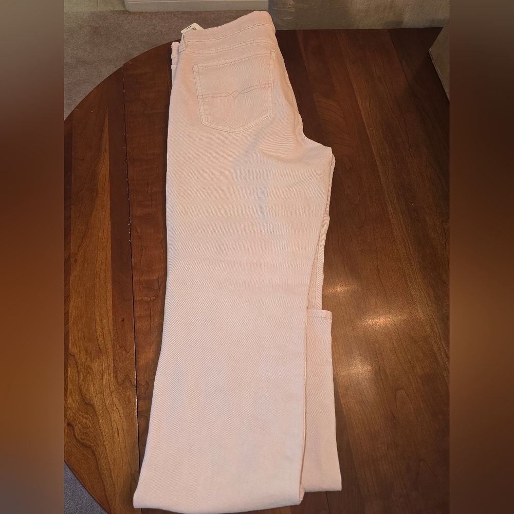 Lucky Brand Pink Flare & Wide Leg Jeans NWOT - Picture 4 of 7